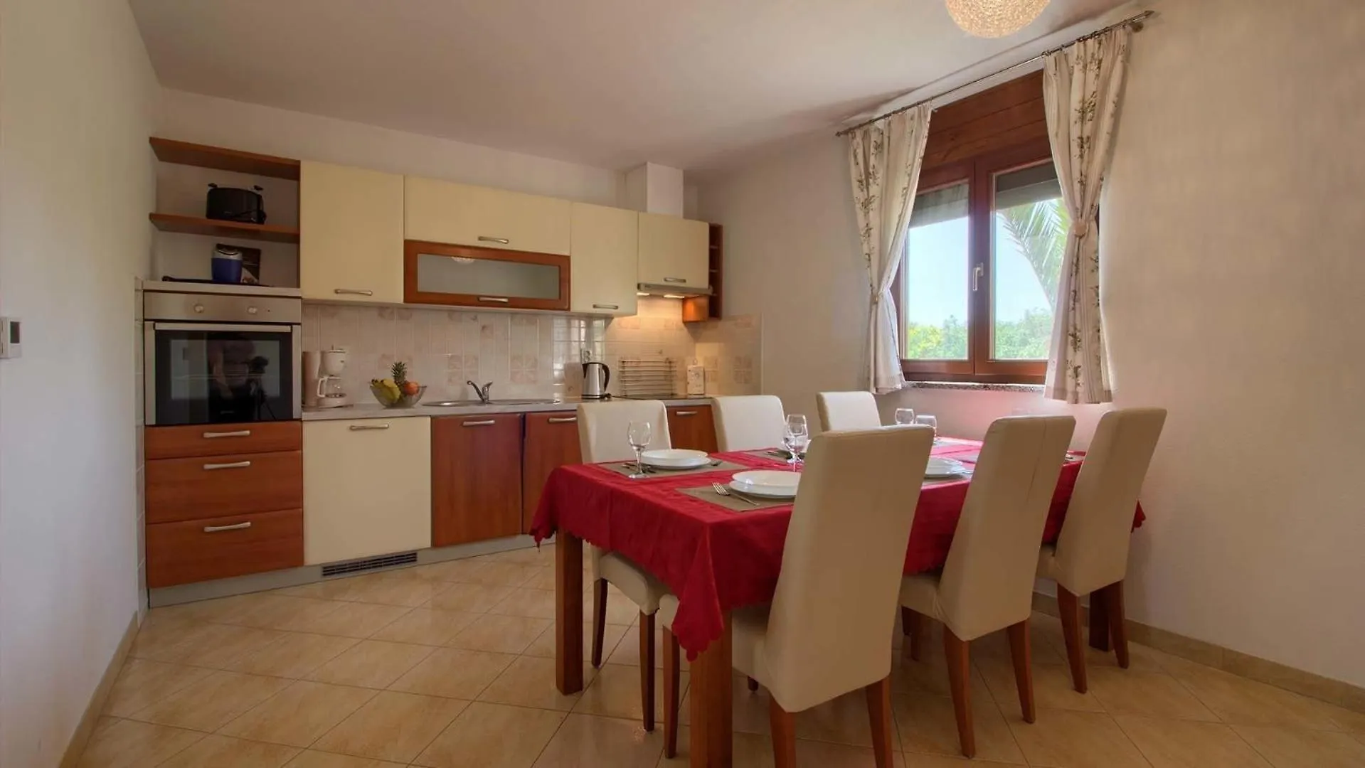 Holiday home Ferienhaus Mit Privatpool Fuer 6 Personen Ca 140 Qm In Liznjan, Istrien Suedkueste Von Istrien